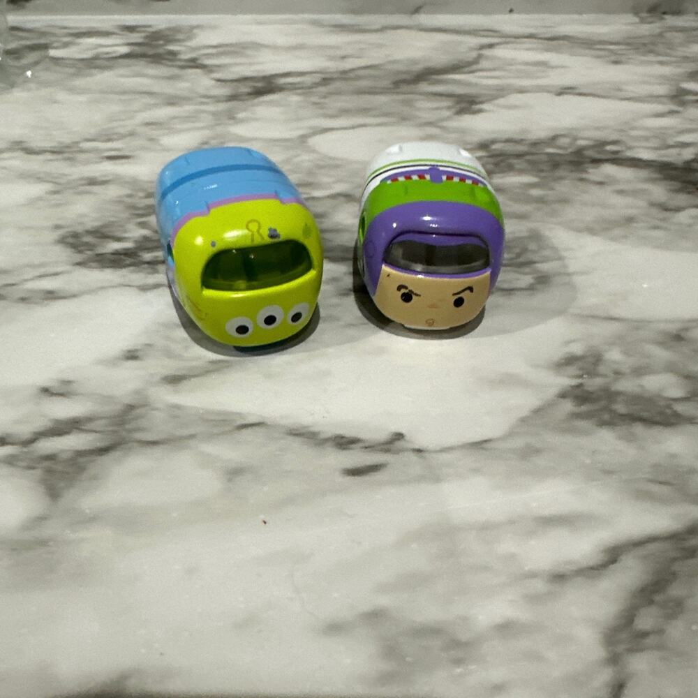 Tomica Tomy Tsum Tsum Buzz and Alien cars